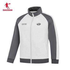 Knitted sports jacket